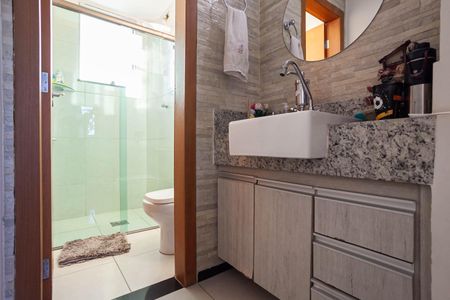 Apartamento para alugar com 173m², 4 quartos e 2 vagasBanheiro social 