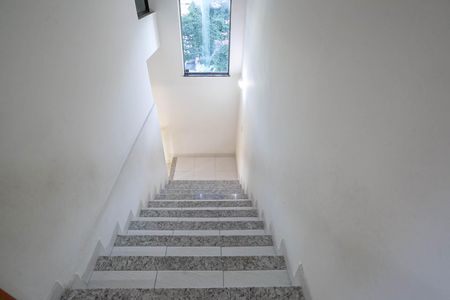 Apartamento para alugar com 173m², 4 quartos e 2 vagasEscada