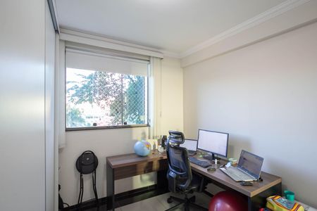 Apartamento para alugar com 173m², 4 quartos e 2 vagasQuarto 1