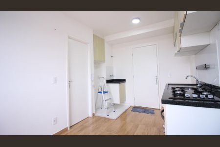 Sala/Cozinha de apartamento para alugar com 1 quarto, 36m² em Cidade Satelite Santa Barbara, São Paulo