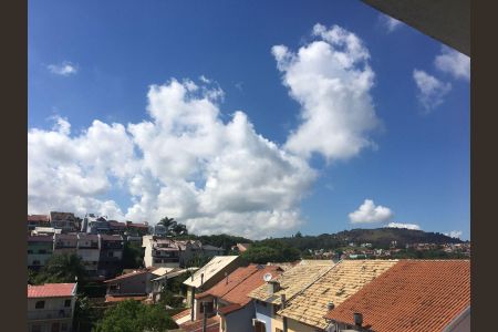 Vista da janela de apartamento à venda com 2 quartos, 50m² em Ipanema, Porto Alegre