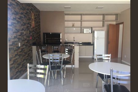 Área externa de apartamento à venda com 2 quartos, 50m² em Ipanema, Porto Alegre