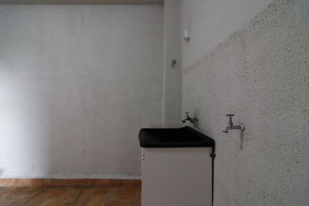 Casa para alugar com 100m², 2 quartos e sem vagaÁrea de Serviço
