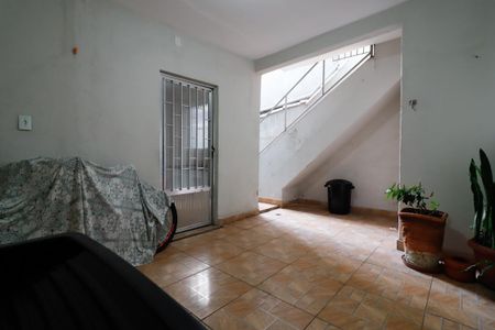 Casa para alugar com 100m², 2 quartos e sem vagaÁrea de Serviço