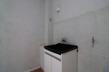 Casa para alugar com 100m², 2 quartos e sem vagaÁrea de Serviço