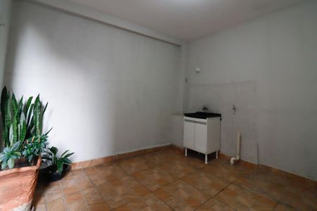 Casa para alugar com 100m², 2 quartos e sem vagaÁrea de Serviço