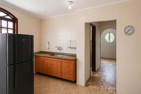 Casa à venda com 300m², 3 quartos e 2 vagas