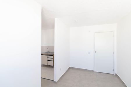 Sala de apartamento para alugar com 2 quartos, 42m² em Guaratiba, Rio de Janeiro