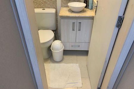 Banheiro da Suíte de apartamento para alugar com 1 quarto, 56m² em Boqueirão, Santos