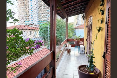 Casa para alugar com 220m², 3 quartos e 3 vagasVaranda
