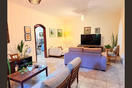 Sala de casa para alugar com 3 quartos, 220m² em Vila Sao Francisco (zona Sul), São Paulo