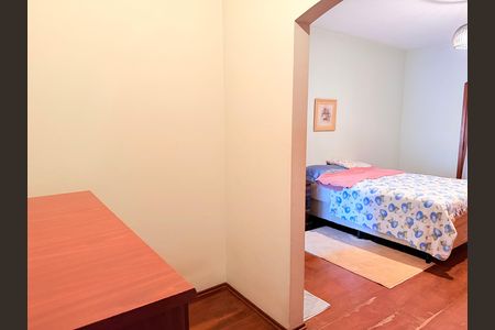 Casa para alugar com 220m², 3 quartos e 3 vagasQuarto
