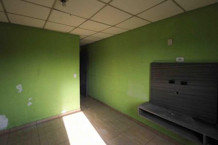 Casa para alugar com 28m², 1 quarto e sem vagaSala e quarto