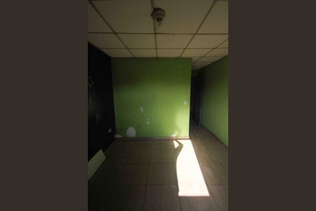 Sala e quarto de casa para alugar com 1 quarto, 28m² em Vila Bancaria, São Paulo