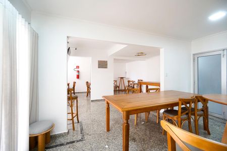 Apartamento à venda com 74m², 3 quartos e 2 vagasSalão de festas