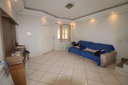 Casa para alugar com 170m², 3 quartos e 2 vagasSala