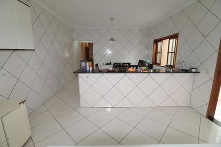 Casa para alugar com 170m², 3 quartos e 2 vagasCozinha