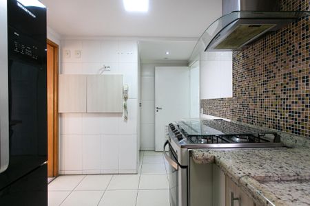 Apartamento à venda com 95m², 3 quartos e 2 vagasCozinha