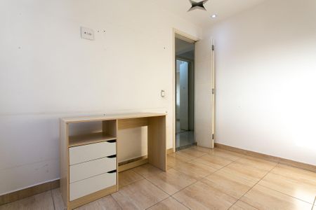 Apartamento à venda com 95m², 3 quartos e 2 vagasQuarto 2