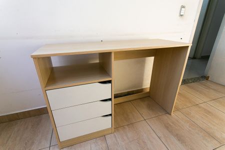 Apartamento à venda com 95m², 3 quartos e 2 vagasQuarto 2 - Mesa