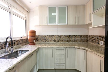 Apartamento à venda com 95m², 3 quartos e 2 vagasCozinha
