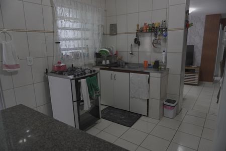 Casa à venda com 5 quartos, 180m² em Parque Guarani, São Paulo