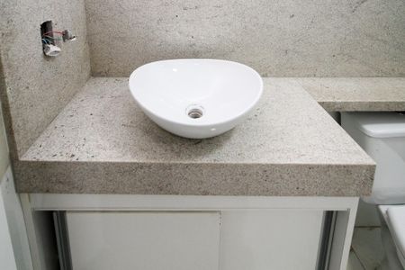 Apartamento para alugar com 48m², 2 quartos e 1 vaga Apartamento para alugar com 48m², 2 quartos e 1 vagaBanheiro