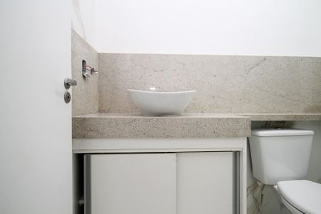 Apartamento para alugar com 48m², 2 quartos e 1 vaga Apartamento para alugar com 48m², 2 quartos e 1 vagaBanheiro
