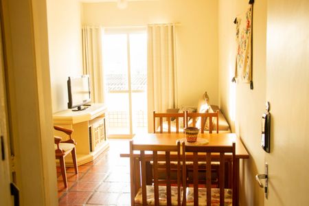 Sala de apartamento para alugar com 1 quarto, 70m² em Centro, Cabo Frio