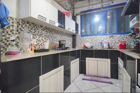 Casa para alugar com 130m², 3 quartos e 2 vagasCozinha