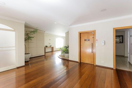 Apartamento para alugar com 120m², 3 quartos e 1 vagaHall social