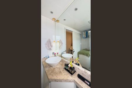 Apartamento à venda com 45m², 2 quartos e sem vagaBanheiro