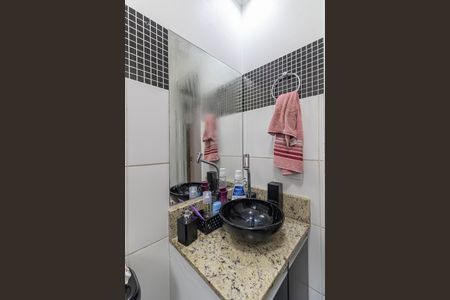 Apartamento à venda com 46m², 2 quartos e sem vagaBanheiro