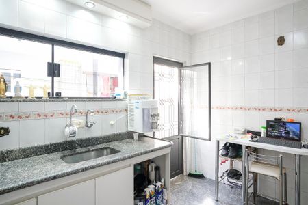 Casa à venda com 149m², 2 quartos e 2 vagasCozinha