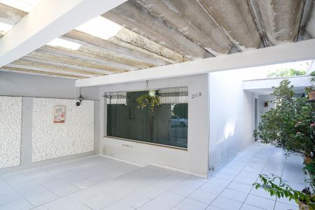 Casa à venda com 149m², 2 quartos e 2 vagasGaragem