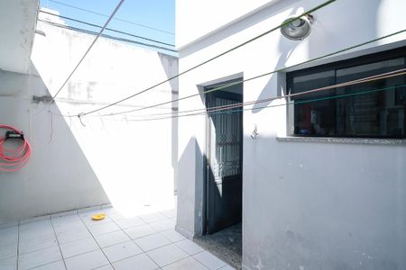Casa à venda com 149m², 2 quartos e 2 vagasQuintal