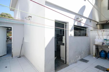 Casa à venda com 149m², 2 quartos e 2 vagasQuintal