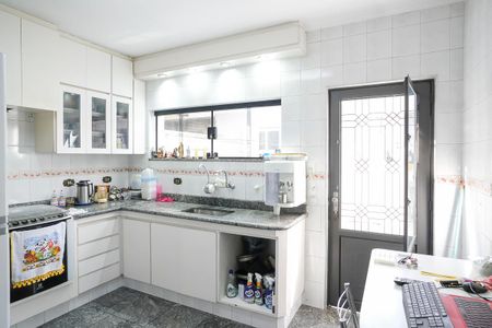 Casa à venda com 149m², 2 quartos e 2 vagasCozinha