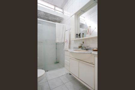 Casa à venda com 149m², 2 quartos e 2 vagasBanheiro