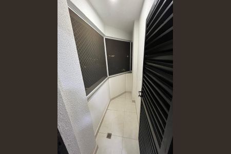 Apartamento à venda com 68m², 2 quartos e 1 vagaVaranda