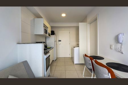 Apartamento para alugar com 29m², 1 quarto e sem vaga Apartamento para alugar com 29m², 1 quarto e sem vagaSala, Cozinha e Área de Serviço
