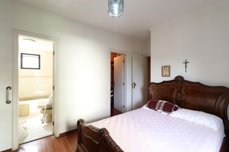 Apartamento à venda com 154m², 3 quartos e 2 vagasSuíte 3