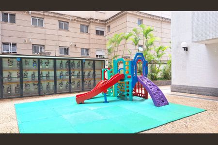 Apartamento à venda com 154m², 3 quartos e 2 vagasÁrea comum - Playground