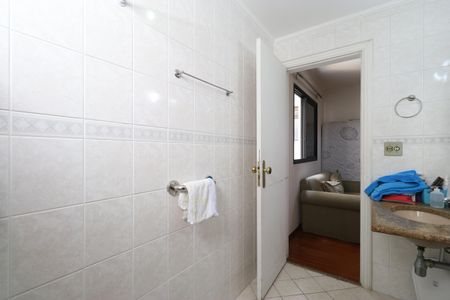 Apartamento à venda com 154m², 3 quartos e 2 vagasBanheiro da Suíte 2