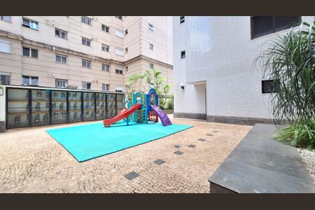 Apartamento à venda com 154m², 3 quartos e 2 vagasÁrea comum - Playground
