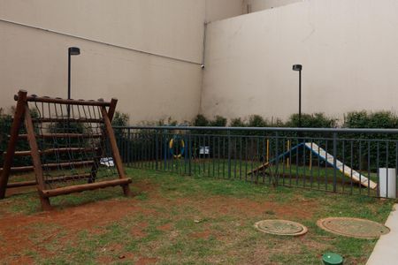 Apartamento para alugar com 35m², 2 quartos e sem vagaÁrea comum - Playground