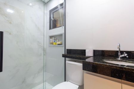 Casa à venda com 100m², 3 quartos e 3 vagas Casa à venda com 100m², 3 quartos e 3 vagasBanheiro