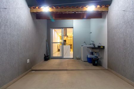 Casa à venda com 100m², 3 quartos e 3 vagas Casa à venda com 100m², 3 quartos e 3 vagasÁrea de Serviço