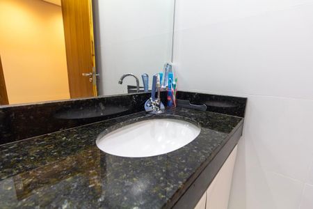 Casa à venda com 100m², 3 quartos e 3 vagas Casa à venda com 100m², 3 quartos e 3 vagasBanheiro