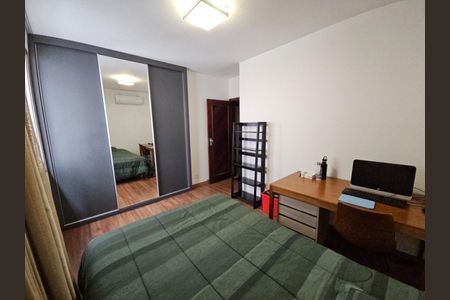 Apartamento à venda com 216m², 4 quartos e 3 vagasQuarto 3